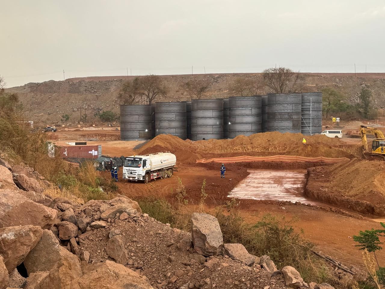 Row of leach tanks under construction at Pickstone–Chandelier